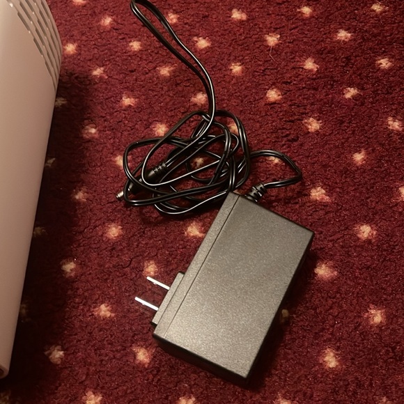 VERIZON ROUTER - Picture 3 of 3